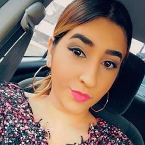 Meet your Posher, Adlinaid